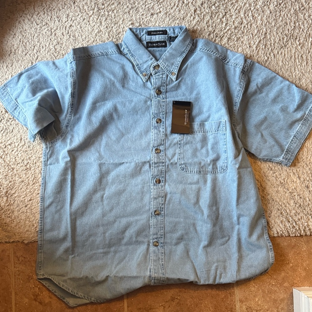 Ultra Club Men's Light Blue Casual Button Down Shirt